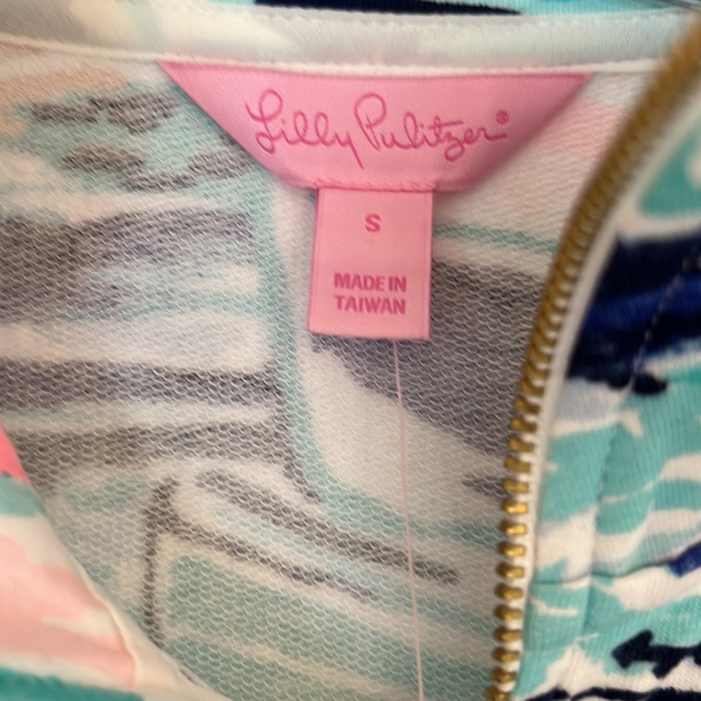 Lilly Pulitzer Popover Top NWTs - Picture 4 of 9